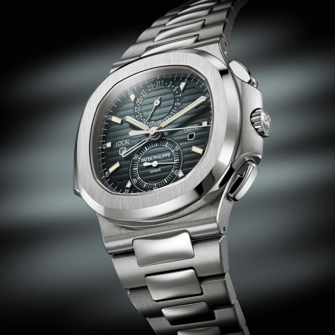 Patek Philippe Nautilus Travel Time Blue Dial - Image 2