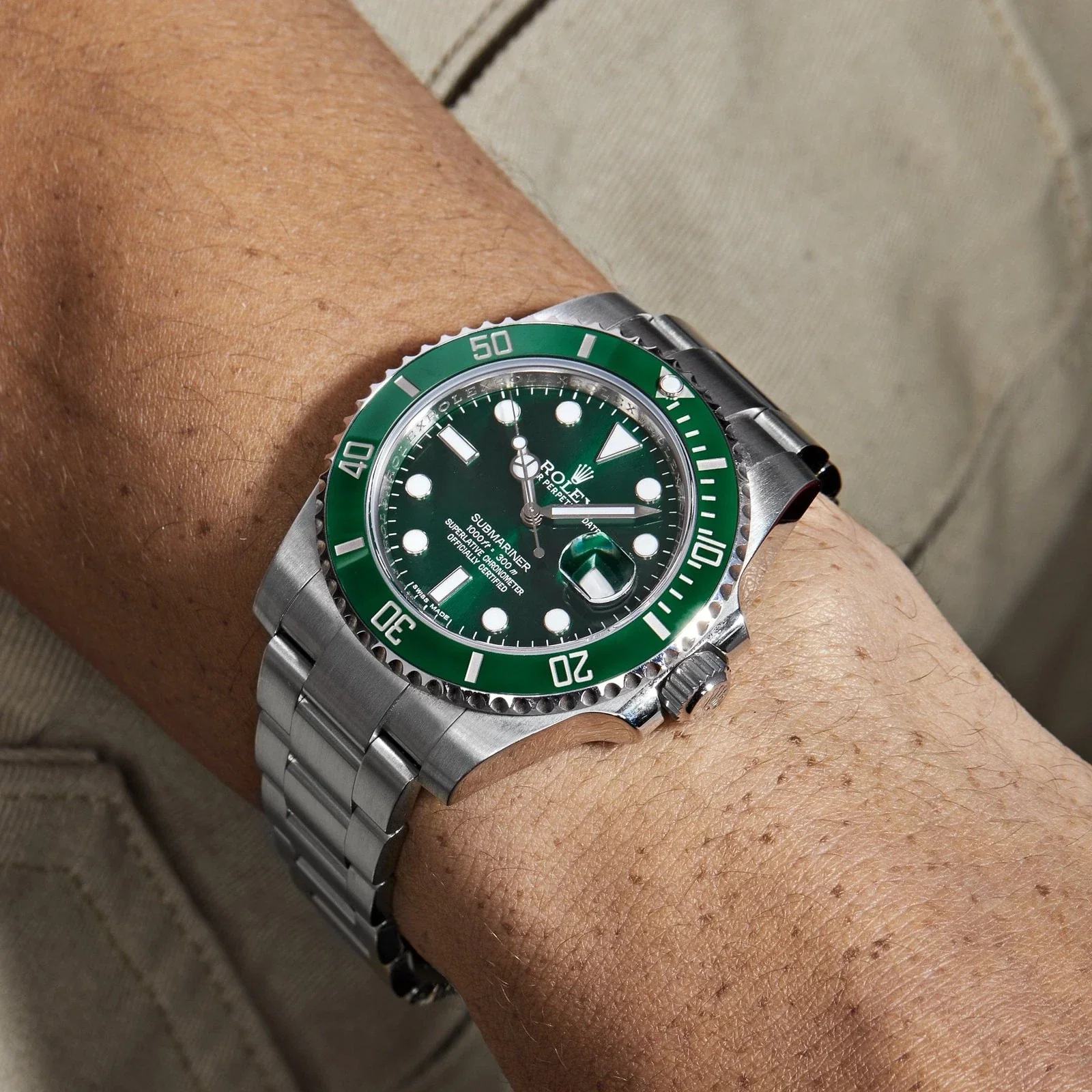 Rolex Submariner Date 'Hulk' Stainless Steel Green Dial - Image 12